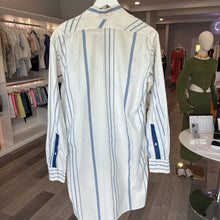 Load image into Gallery viewer, Asymmetric Striped Shirt
