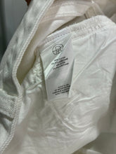 Load image into Gallery viewer, NWT Ashland Jeans
