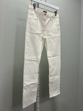 Load image into Gallery viewer, NWT Ashland Jeans
