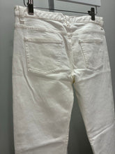 Load image into Gallery viewer, NWT Ashland Jeans
