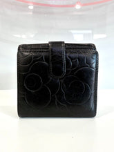 Load image into Gallery viewer, Camelia Compact Wallet
