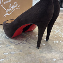 Load image into Gallery viewer, Altadama Suede Peep Toe Pumps 100mm
