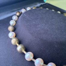 Load image into Gallery viewer, Freshwater Two Toned Pearl Necklace
