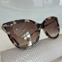 Load image into Gallery viewer, AXELLE/G/S Tortoiseshell Glasses
