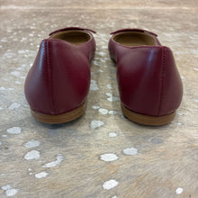 Load image into Gallery viewer, NWOT The Emma Ballet Flats
