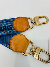 Load image into Gallery viewer, 1991 America&#39;s Cup Sac Cowes Messenger Bag
