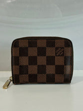 Load image into Gallery viewer, Zippy Coin Purse
