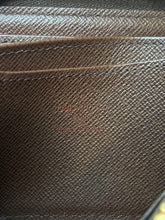 Load image into Gallery viewer, Zippy Coin Purse
