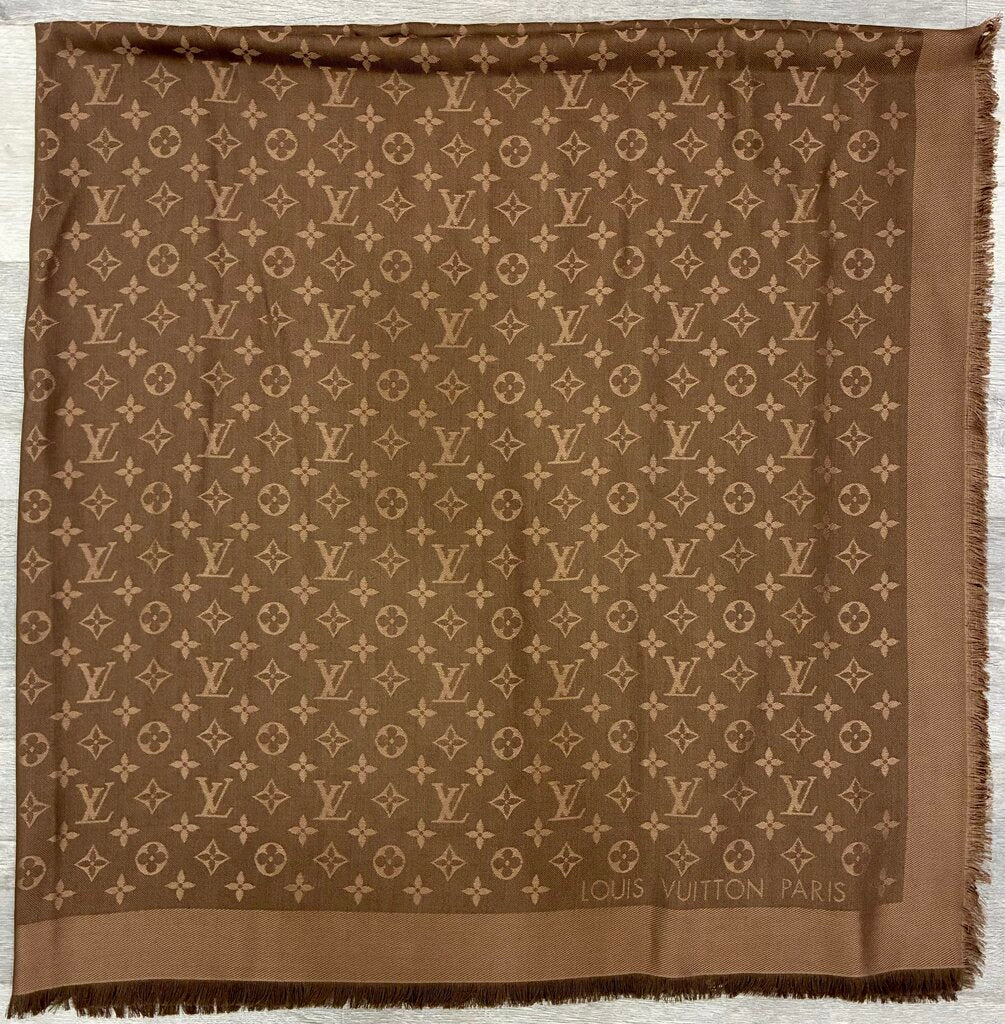 Monogram Classic Shawl M77357
