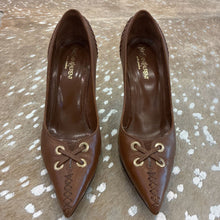 Load image into Gallery viewer, Leather Cross Stitch Studded Heels
