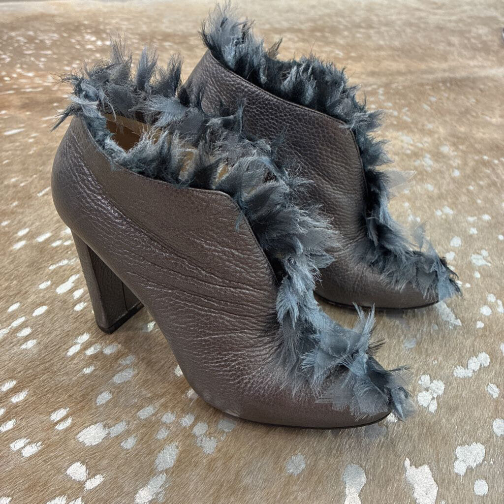 Ladine 100 Ankle Bootie
