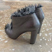 Load image into Gallery viewer, Ladine 100 Ankle Bootie
