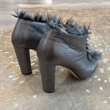 Load image into Gallery viewer, Ladine 100 Ankle Bootie
