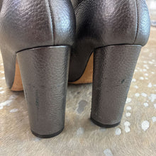 Load image into Gallery viewer, Ladine 100 Ankle Bootie
