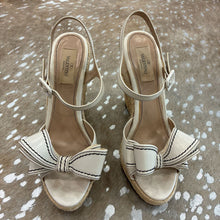 Load image into Gallery viewer, Leather Bow Accent Espadrilles

