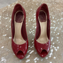 Load image into Gallery viewer, Patent Leather Peep Toe Pumps
