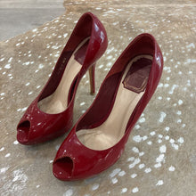 Load image into Gallery viewer, Patent Leather Peep Toe Pumps
