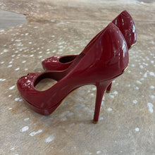 Load image into Gallery viewer, Patent Leather Peep Toe Pumps
