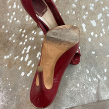 Load image into Gallery viewer, Patent Leather Peep Toe Pumps
