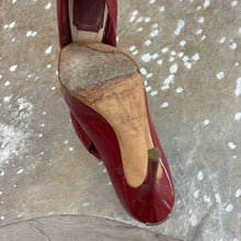 Load image into Gallery viewer, Patent Leather Peep Toe Pumps
