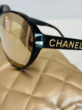 Load image into Gallery viewer, Shield Sunglasses 71281
