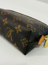 Load image into Gallery viewer, Monogram Cosmetic Pouch M47515
