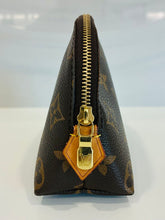 Load image into Gallery viewer, Monogram Cosmetic Pouch M47515
