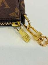 Load image into Gallery viewer, Vintage Monogram Pochette Accessoires
