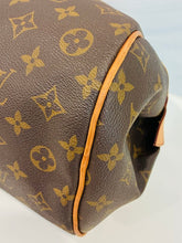 Load image into Gallery viewer, Montorgueil Shoulder Bag
