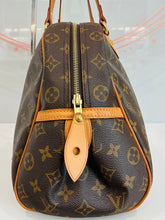 Load image into Gallery viewer, Montorgueil Shoulder Bag
