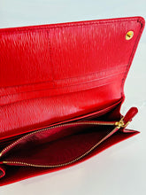 Load image into Gallery viewer, Vitello Move Continental Flap Wallet
