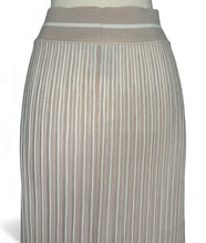 Load image into Gallery viewer, Pleated Wool Maxi Skirt
