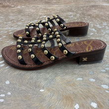 Load image into Gallery viewer, Juniper Leather Studded Sandals
