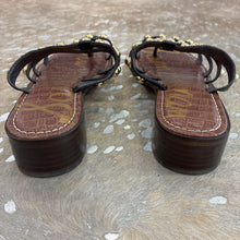 Load image into Gallery viewer, Juniper Leather Studded Sandals
