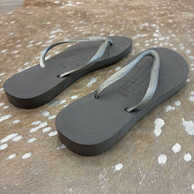 Load image into Gallery viewer, Flip Flop
