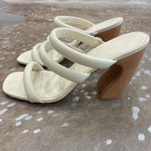 Load image into Gallery viewer, Dara Block Heel
