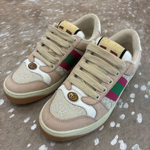 Load image into Gallery viewer, NWOT Screener Cloth Trainers

