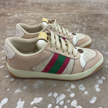 Load image into Gallery viewer, NWOT Screener Cloth Trainers
