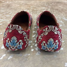 Load image into Gallery viewer, Brocade Flats
