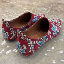 Load image into Gallery viewer, Brocade Flats
