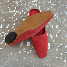 Load image into Gallery viewer, Suede Square Toe
