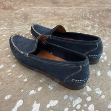 Load image into Gallery viewer, Suede Loafers
