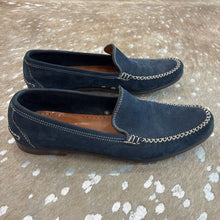 Load image into Gallery viewer, Suede Loafers
