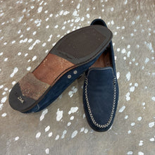 Load image into Gallery viewer, Suede Loafers
