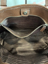 Load image into Gallery viewer, Antique Leather Buckle Tote
