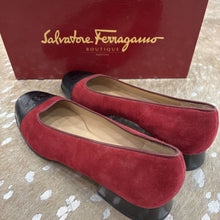 Load image into Gallery viewer, Suede Cap Toe Pumps

