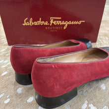 Load image into Gallery viewer, Suede Cap Toe Pumps
