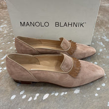 Load image into Gallery viewer, Suede Kiltie Venetian Flats
