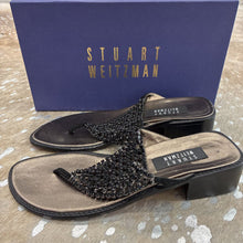 Load image into Gallery viewer, Leather Rhinestone Thong Sandal
