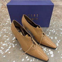 Load image into Gallery viewer, NIB Typhoon Pointed Ankle Bootie
